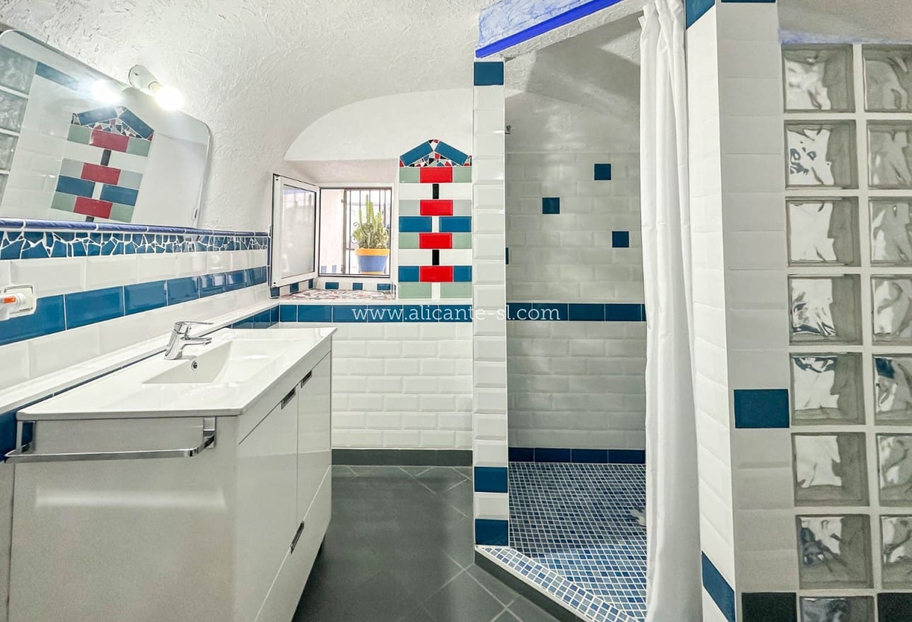 3 Zimmer Höhle zu verkaufen in Hondon de las Nieves - 89.950 € (Ref: 9506284)