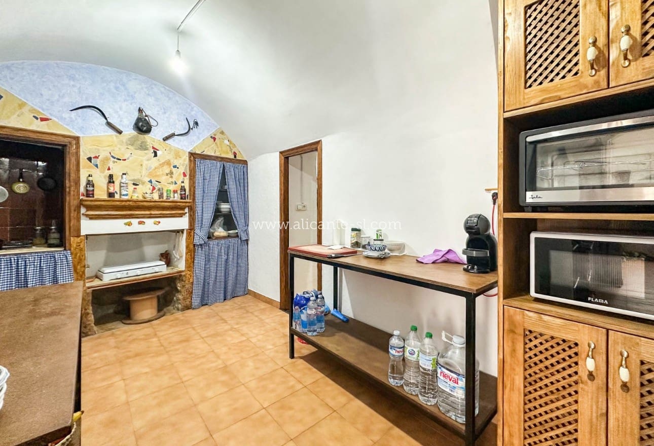 3 Zimmer Höhle zu verkaufen in Hondon de las Nieves - 89.950 € (Ref: 9506284)