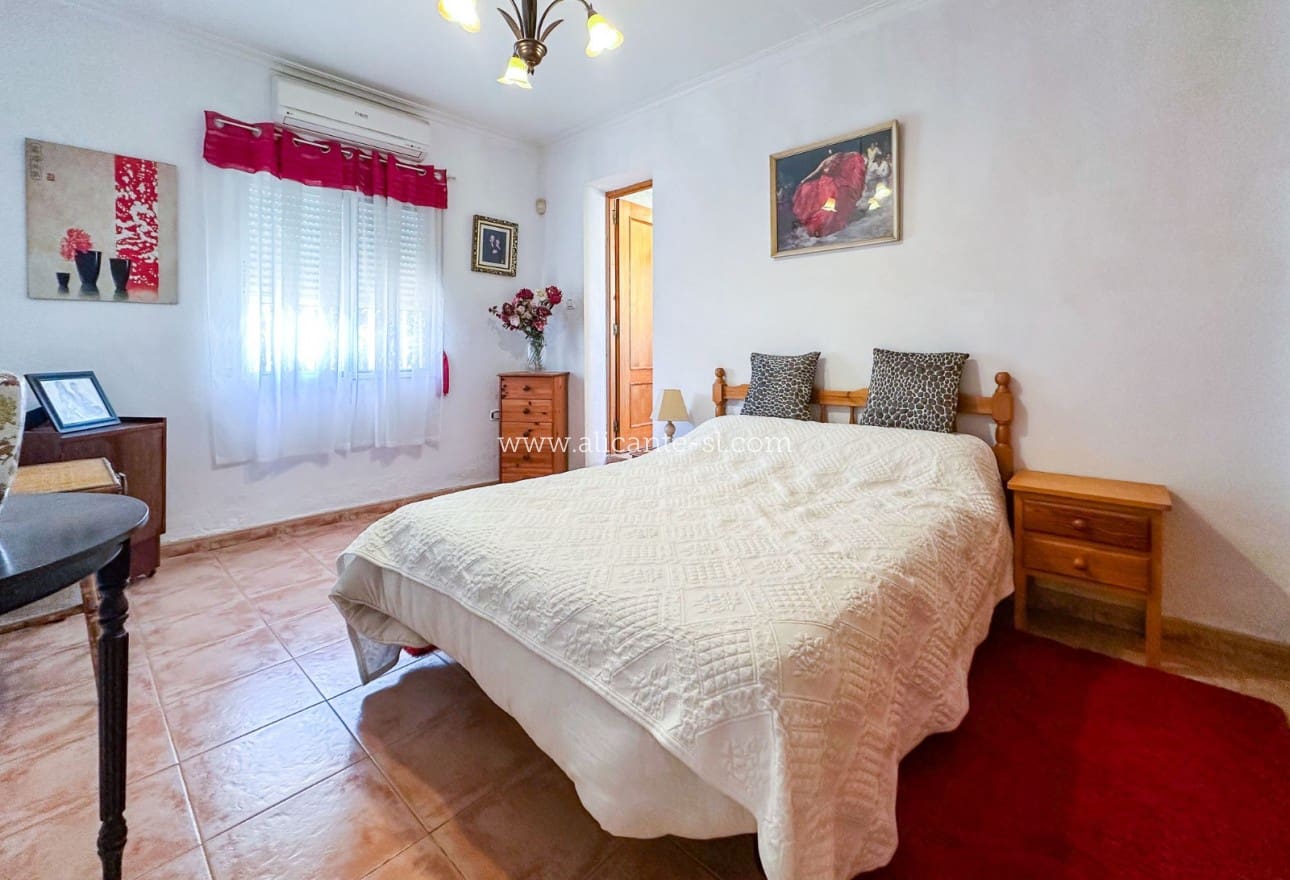 3 chambre Finca/Maison de Campagne à vendre à Hondon de las Nieves avec piscine - 269 950 € (Ref: 9525626)