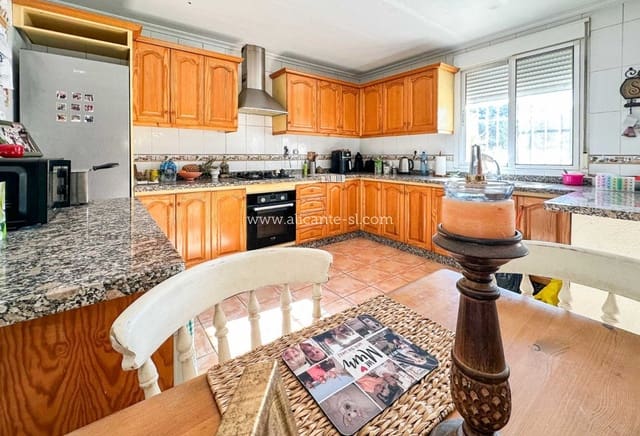 3 chambre Finca/Maison de Campagne à vendre à Hondón de las Nieves avec piscine - 269 950 € (Ref: 9525626)