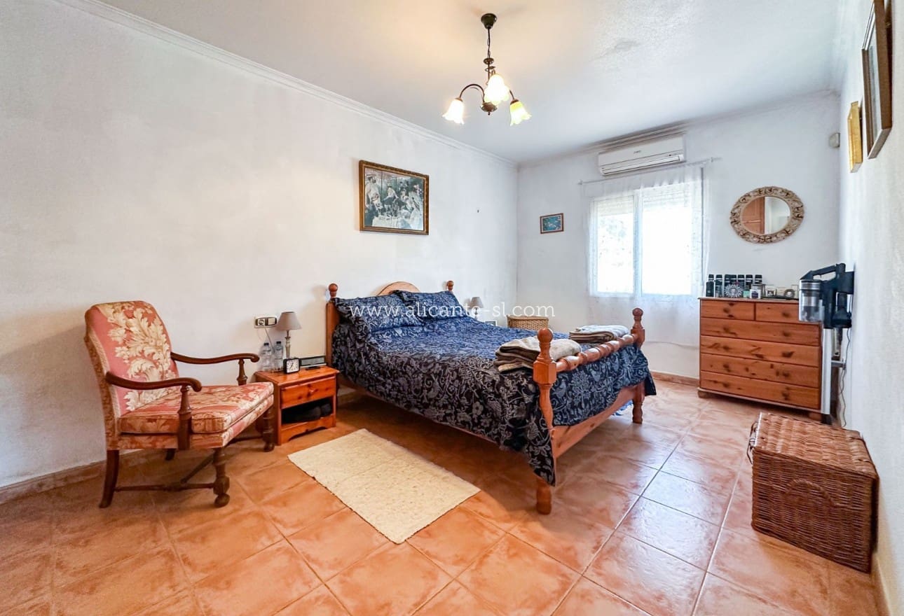 3 chambre Finca/Maison de Campagne à vendre à Hondon de las Nieves avec piscine - 269 950 € (Ref: 9525626)