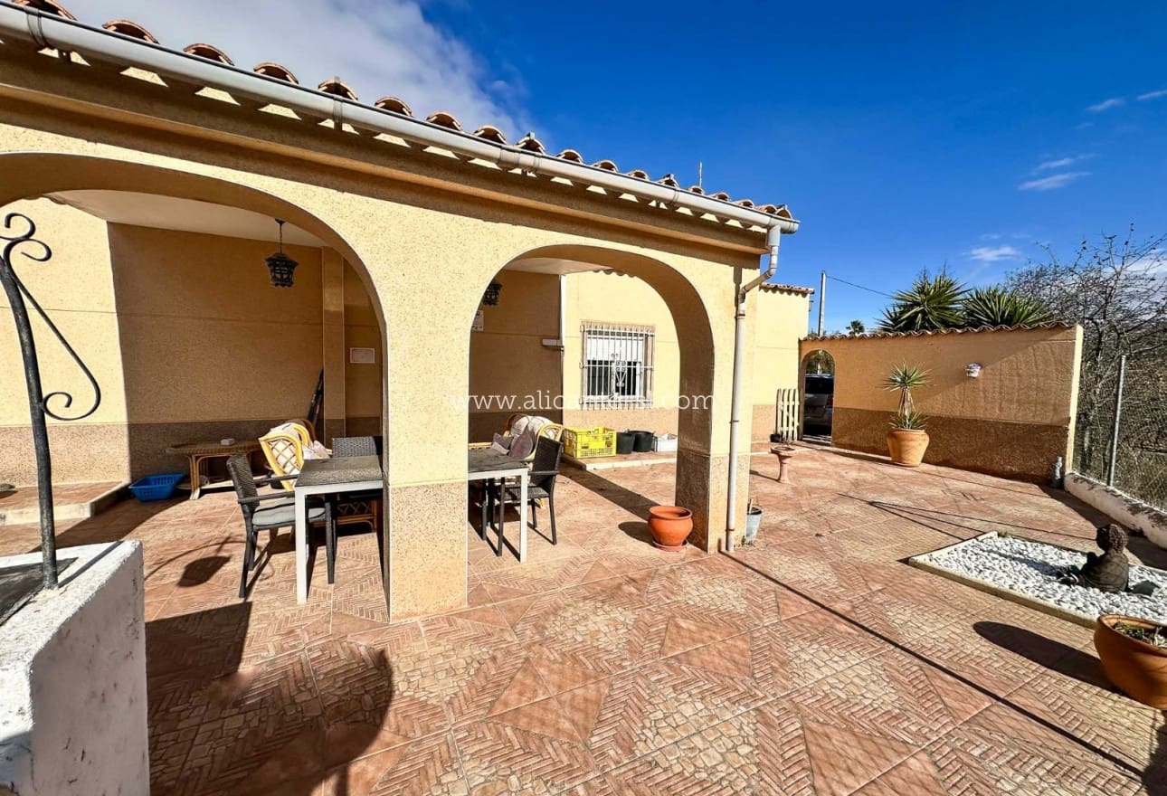 3 chambre Finca/Maison de Campagne à vendre à Hondon de las Nieves avec piscine - 269 950 € (Ref: 9525626)