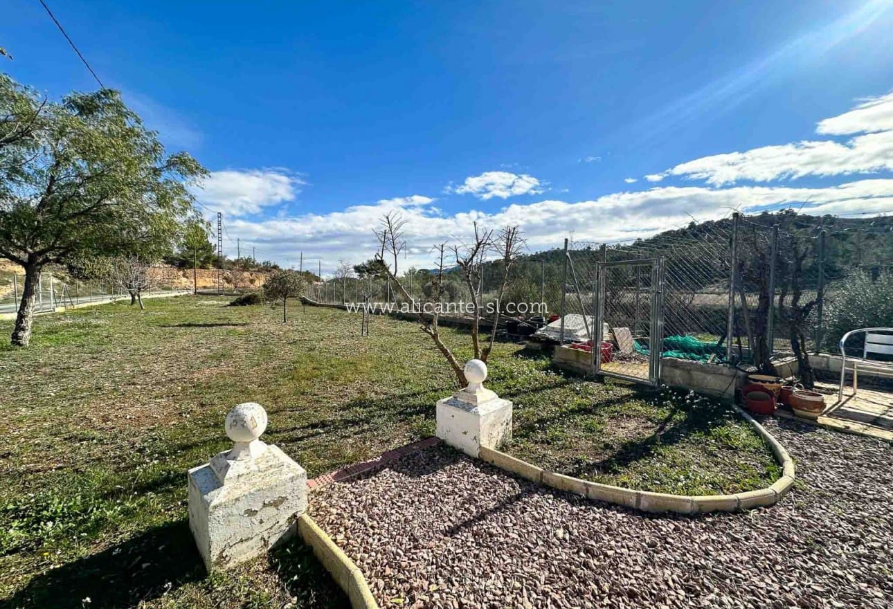 3 chambre Finca/Maison de Campagne à vendre à Hondon de las Nieves avec piscine - 269 950 € (Ref: 9525626)