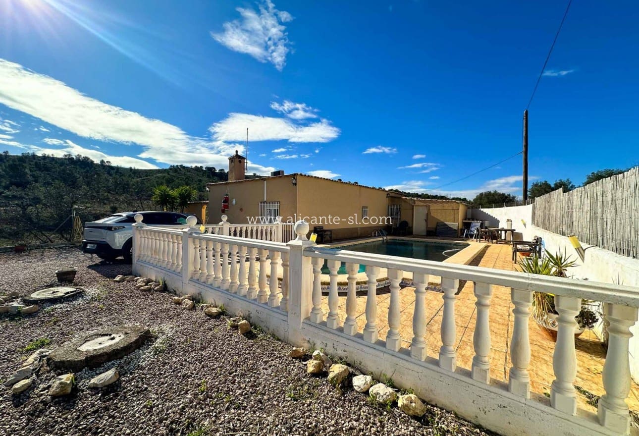 3 chambre Finca/Maison de Campagne à vendre à Hondon de las Nieves avec piscine - 269 950 € (Ref: 9525626)