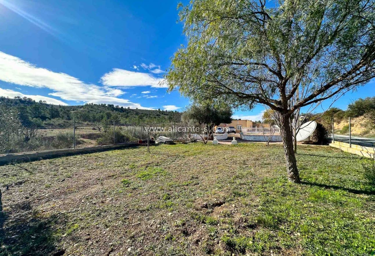 3 chambre Finca/Maison de Campagne à vendre à Hondon de las Nieves avec piscine - 269 950 € (Ref: 9525626)