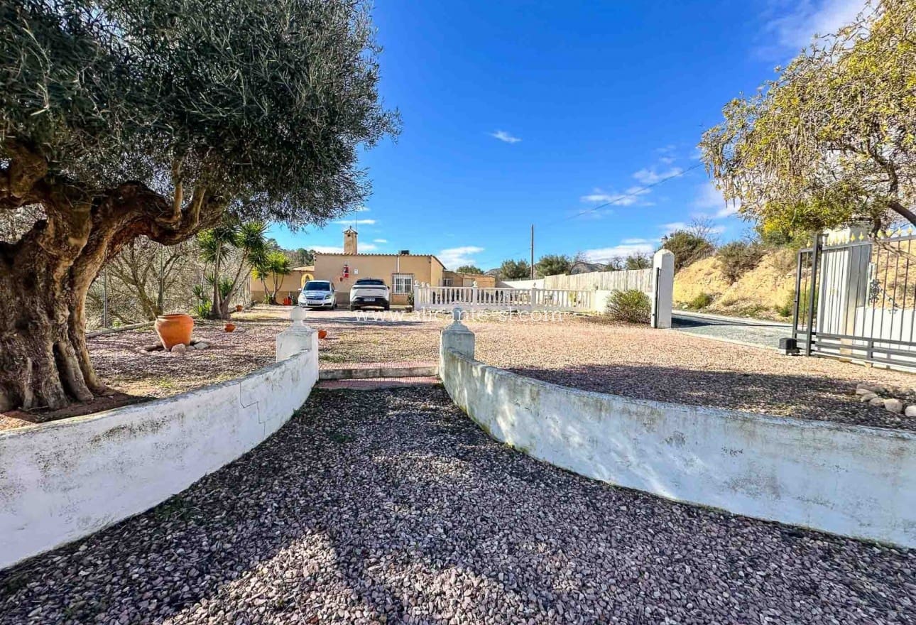 3 chambre Finca/Maison de Campagne à vendre à Hondon de las Nieves avec piscine - 269 950 € (Ref: 9525626)