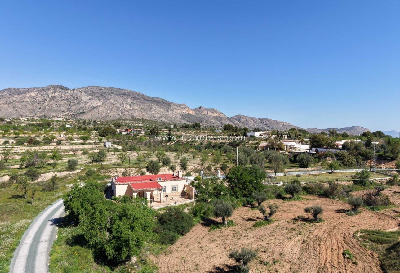 3 sypialnia Finka/Dom wiejski na sprzedaż w Hondon de las Nieves z basenem - 259 950 € (Ref: 9525626)