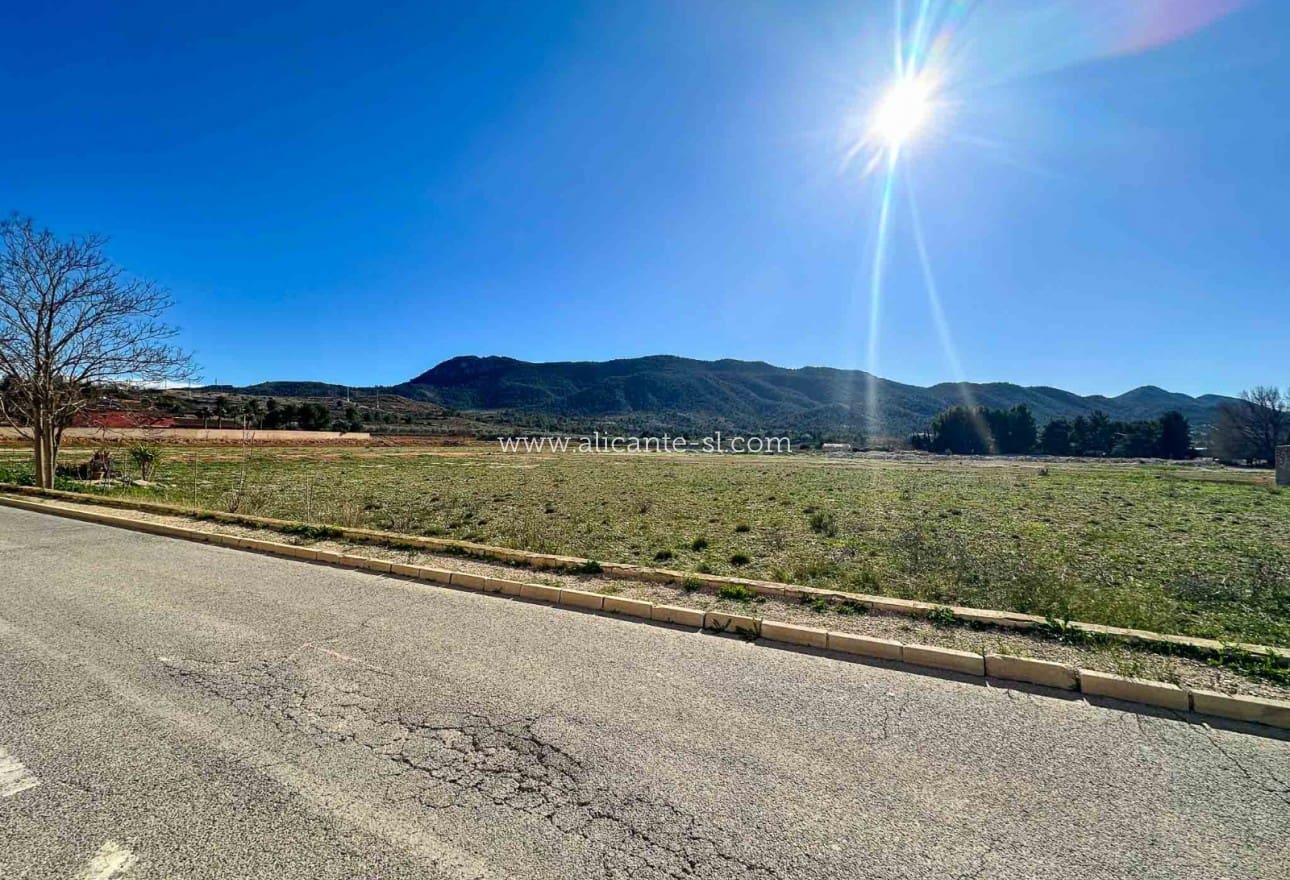 Apartamento de 2 habitaciones en Hondón de las Nieves en venta - 125.000 € (Ref: 9535152)