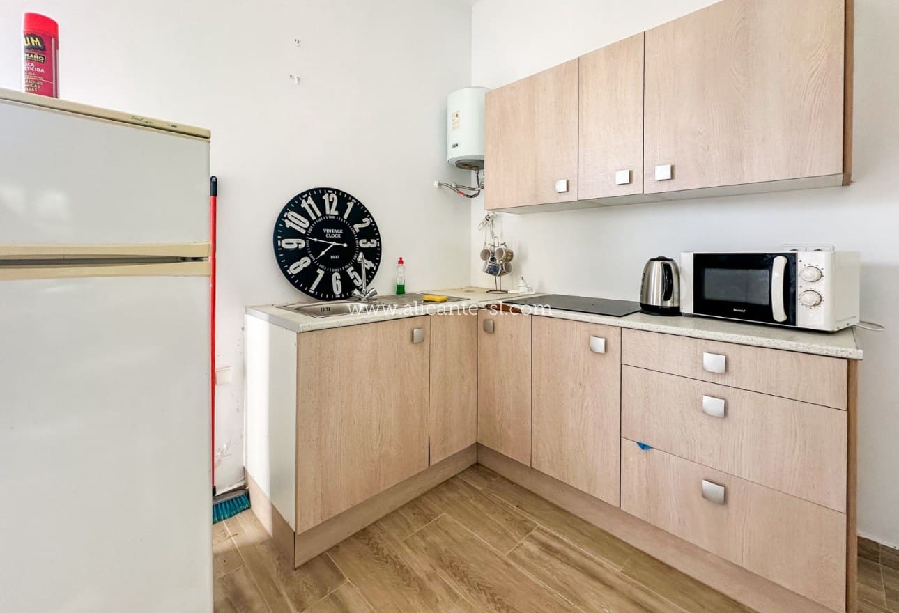 4 sovrum Finca/Hus på landet till salu i Hondon de las Nieves med pool garage - 269 950 € (Ref: 9542658)