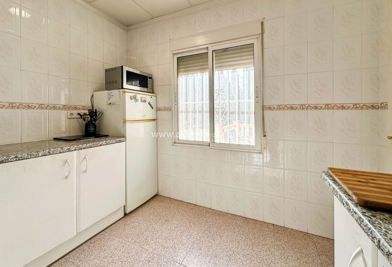 4 sovrum Finca/Hus på landet till salu i Hondon de las Nieves med pool garage - 269 950 € (Ref: 9542658)