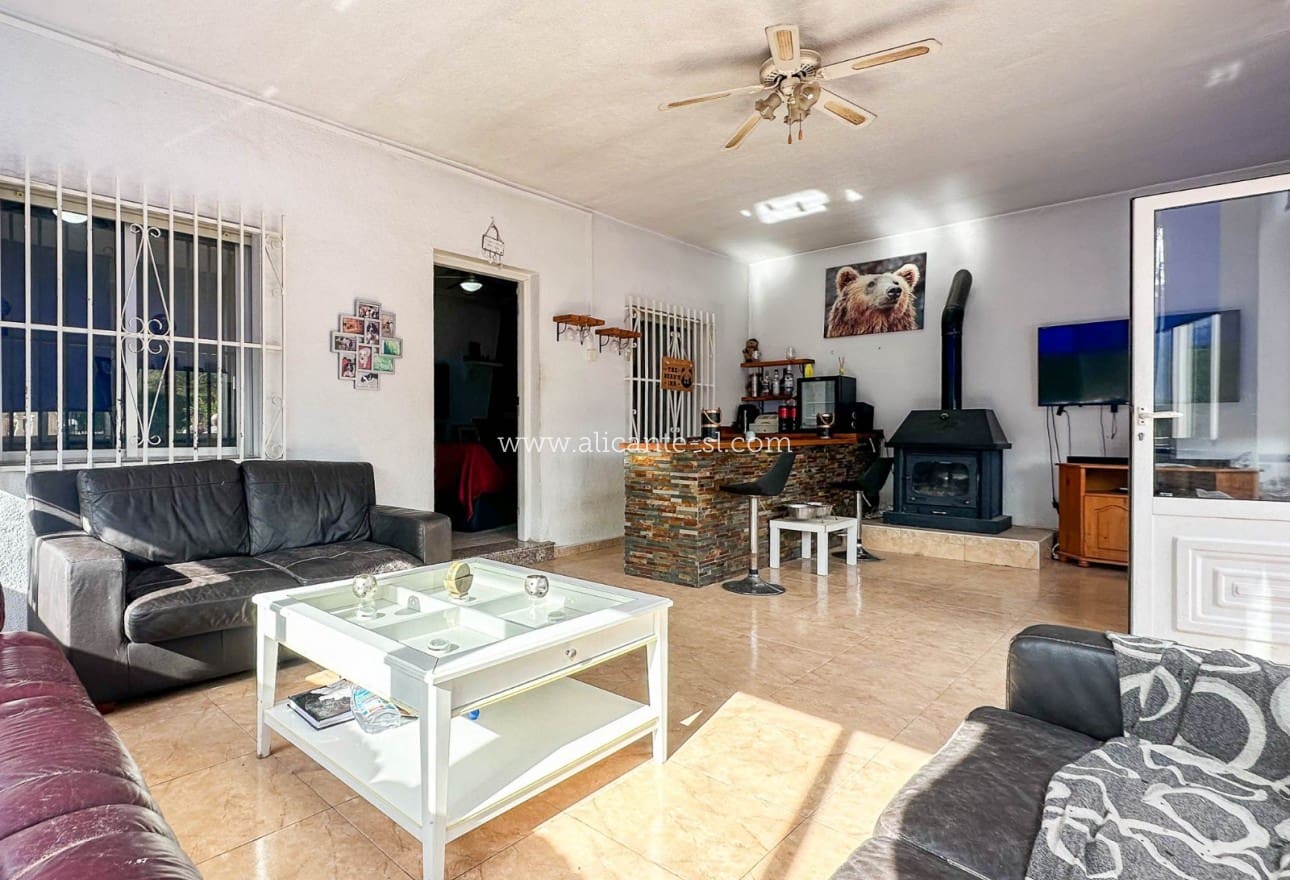 4 sovrum Finca/Hus på landet till salu i Hondon de las Nieves med pool garage - 269 950 € (Ref: 9542658)