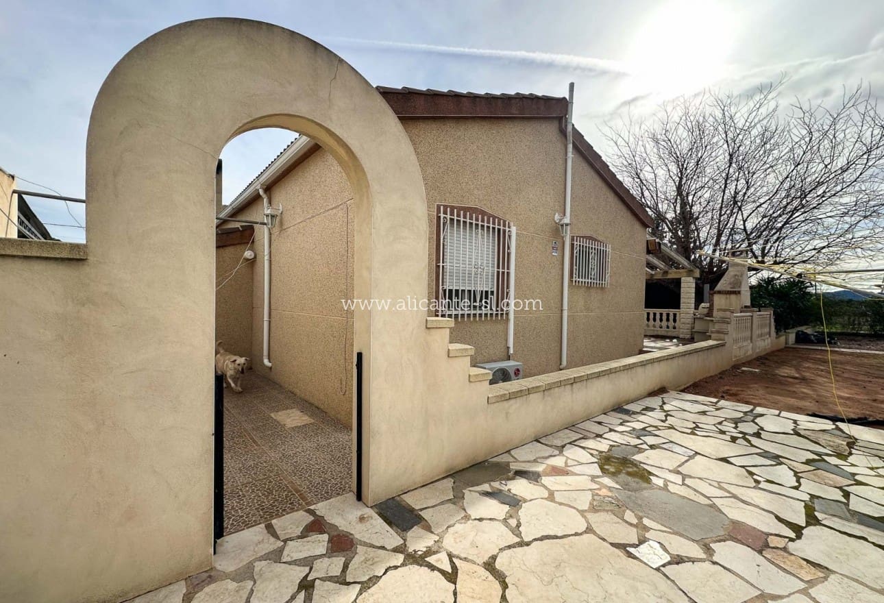 4 sovrum Finca/Hus på landet till salu i Hondon de las Nieves med pool garage - 269 950 € (Ref: 9542658)