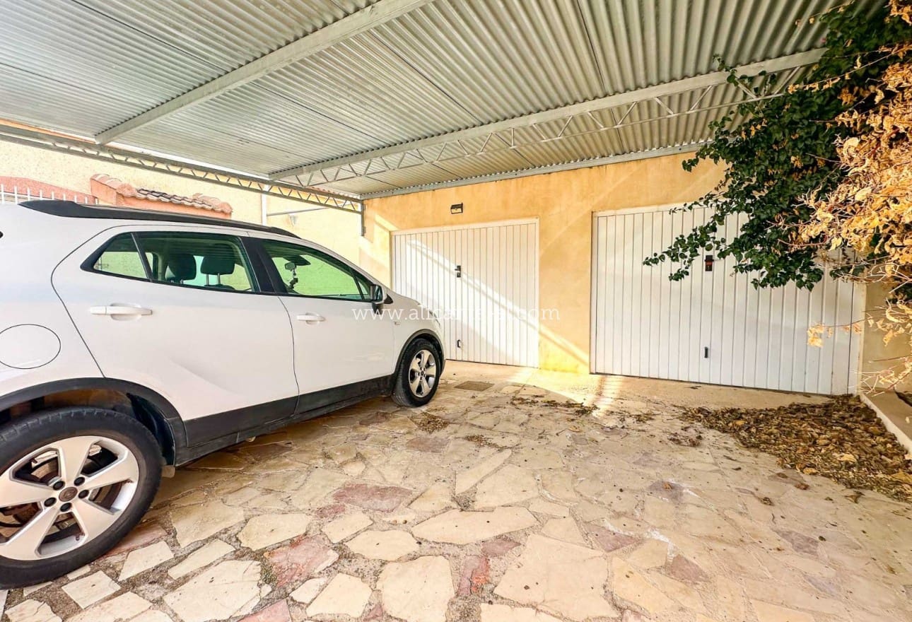 4 sovrum Finca/Hus på landet till salu i Hondon de las Nieves med pool garage - 269 950 € (Ref: 9542658)