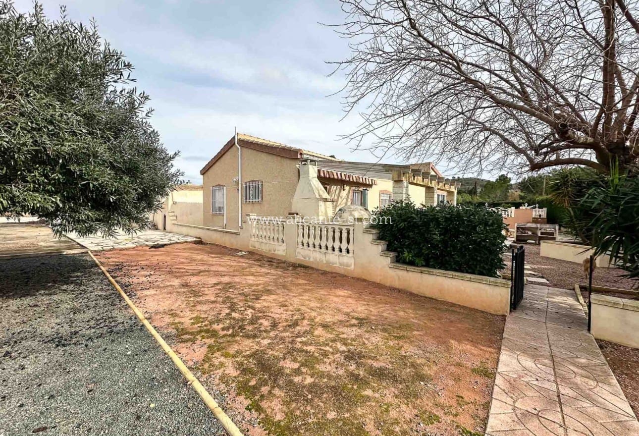 4 sovrum Finca/Hus på landet till salu i Hondon de las Nieves med pool garage - 269 950 € (Ref: 9542658)