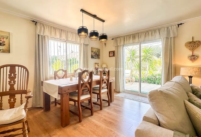 3 makuuhuone Maalaistalo myytävänä paikassa Hondón de las Nieves mukana uima-altaan 
autotalli - 269 950 € (Ref: 9553160)