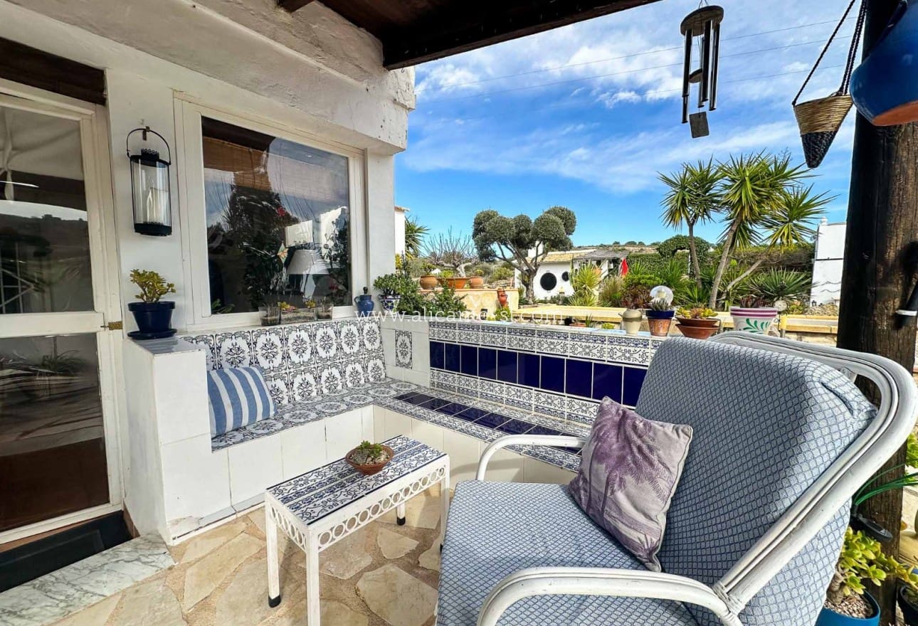 3 makuuhuone Maalaistalo myytävänä paikassa Hondon de las Nieves mukana uima-altaan 
autotalli - 269 950 € (Ref: 9553160)