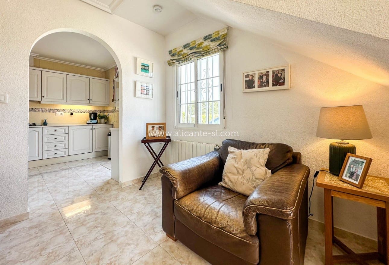 4 soveværelse Villa til salg i Hondon de los Frailes med swimmingpool - € 425.000 (Ref: 9612037)