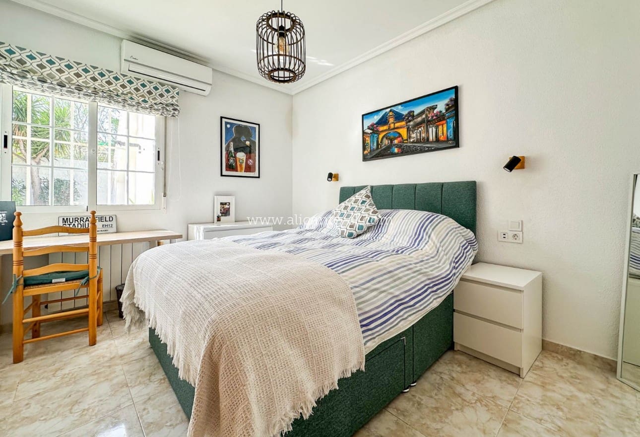 4 soveværelse Villa til salg i Hondon de los Frailes med swimmingpool - € 425.000 (Ref: 9612037)