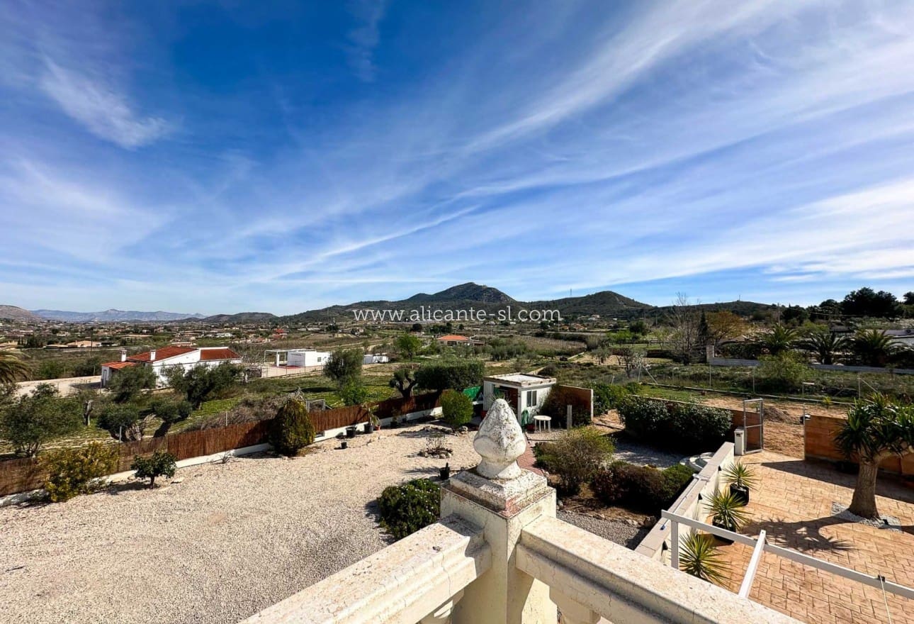 4 soveværelse Villa til salg i Hondon de los Frailes med swimmingpool - € 425.000 (Ref: 9612037)