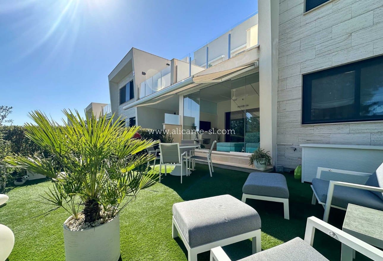 2 soveværelse Lejlighed til salg i Pilar de la Horadada med swimmingpool - € 317.500 (Ref: 9620717)