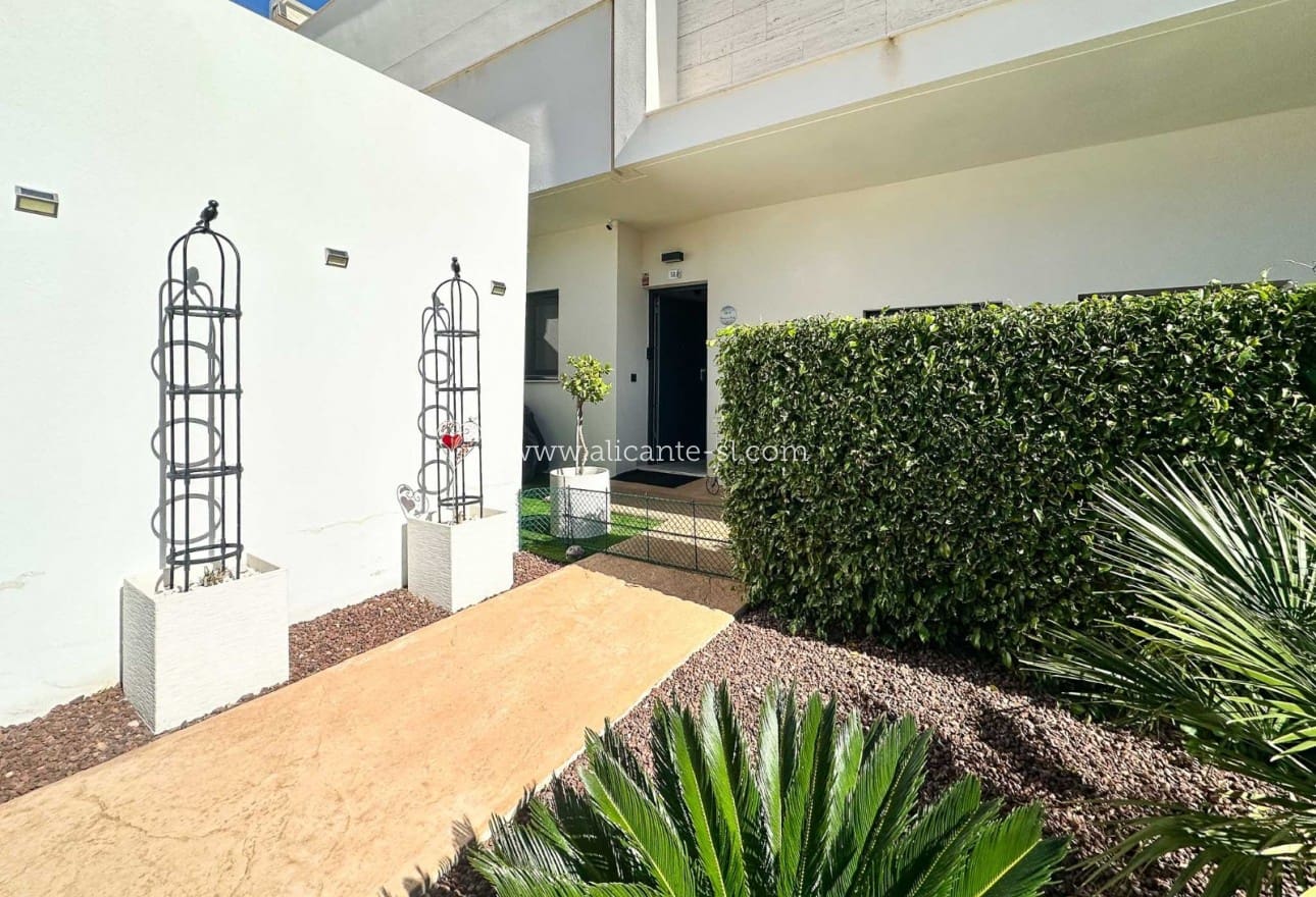 2 soveværelse Lejlighed til salg i Pilar de la Horadada med swimmingpool - € 317.500 (Ref: 9620717)