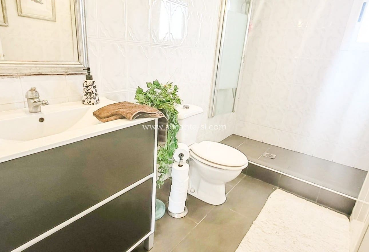 3 makuuhuone Maalaistalo myytävänä paikassa Aspe - 279 950 € (Ref: 9624068)