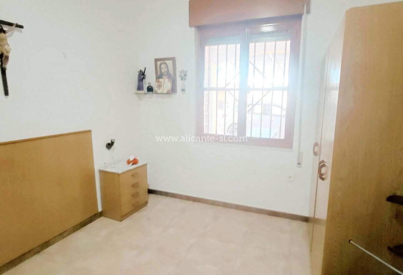 6 Zimmer Villa zu verkaufen in Aspe mit Pool - 360.000 € (Ref: 9624069)