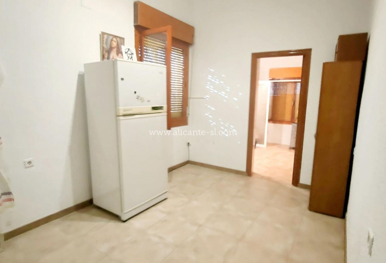 6 Zimmer Villa zu verkaufen in Aspe mit Pool - 360.000 € (Ref: 9624069)