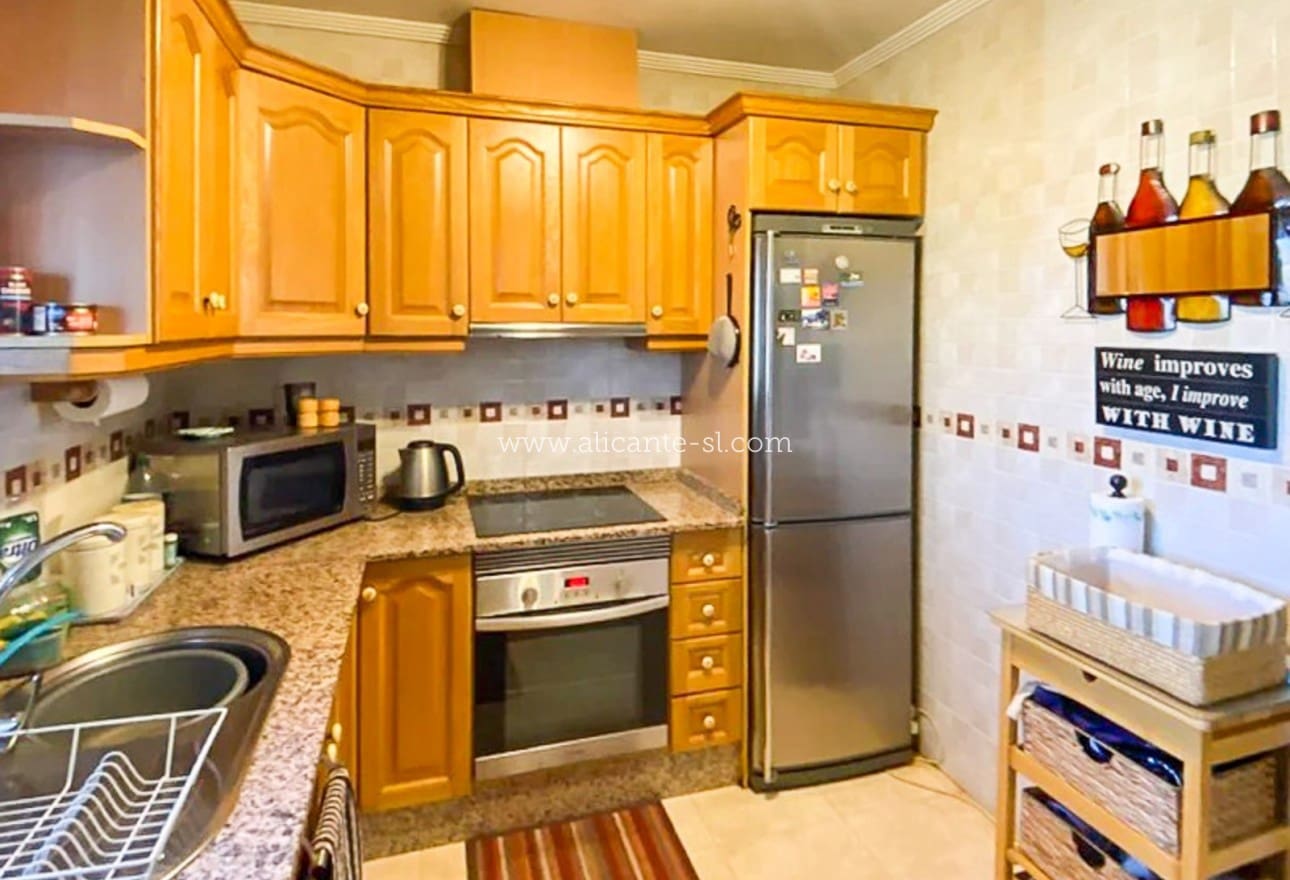 3 makuuhuone Huvila myytävänä paikassa Hondon de las Nieves mukana uima-altaan - 269 950 € (Ref: 9626565)