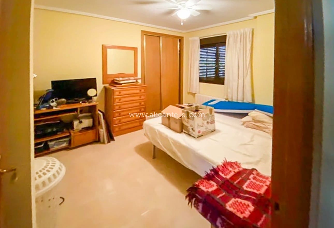 3 makuuhuone Huvila myytävänä paikassa Hondon de las Nieves mukana uima-altaan - 269 950 € (Ref: 9626565)