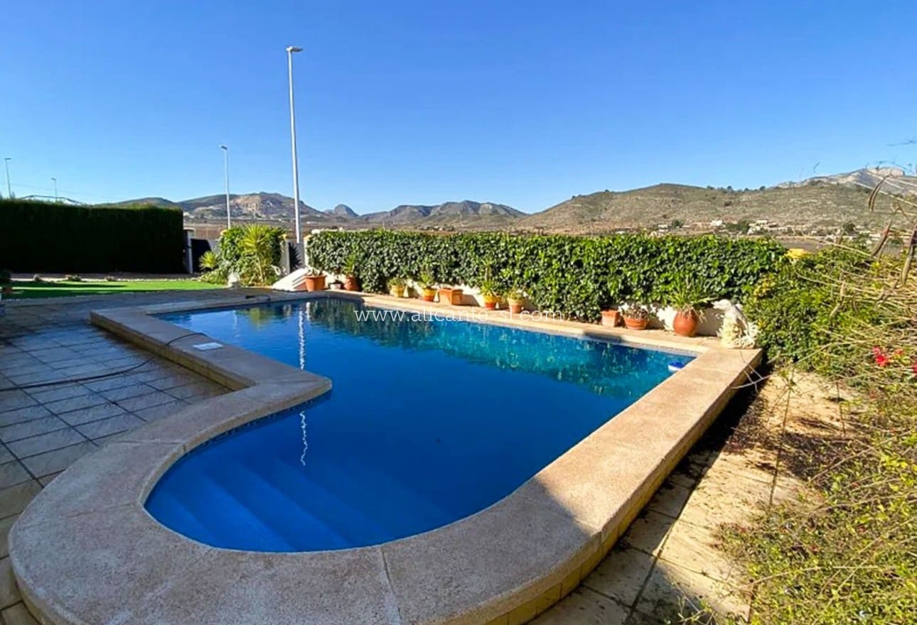 3 makuuhuone Huvila myytävänä paikassa Hondon de las Nieves mukana uima-altaan - 269 950 € (Ref: 9626565)