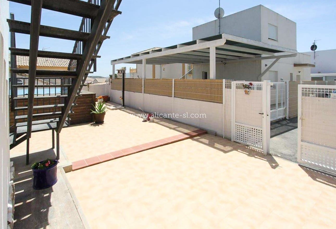 3 soveværelse Villa til salg i Fortuna med swimmingpool - € 179.000 (Ref: 9709093)