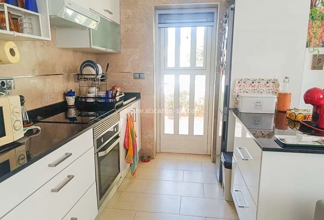 3 soveværelse Villa til salg i Fortuna med swimmingpool - € 179.000 (Ref: 9709093)