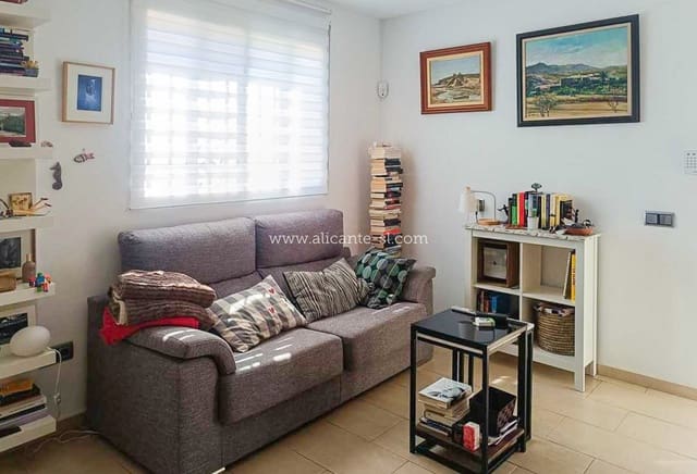 3 soveværelse Villa til salg i Fortuna med swimmingpool - € 179.000 (Ref: 9709093)