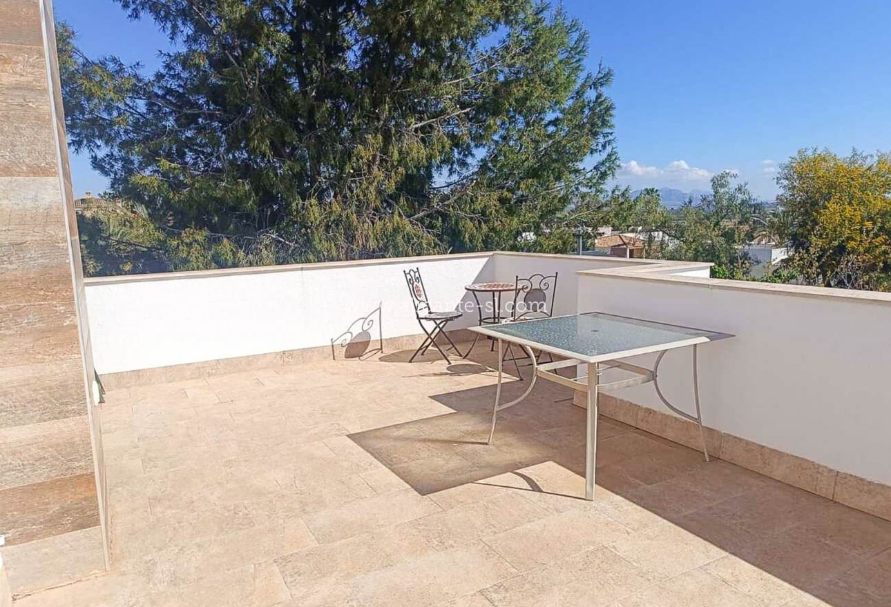 3 soveværelse Villa til salg i Fortuna med swimmingpool - € 179.000 (Ref: 9709093)