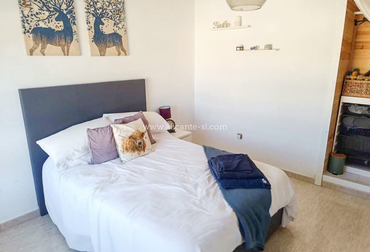 5 soveværelse Villa til salg i Fortuna med swimmingpool garage - € 265.000 (Ref: 9709094)