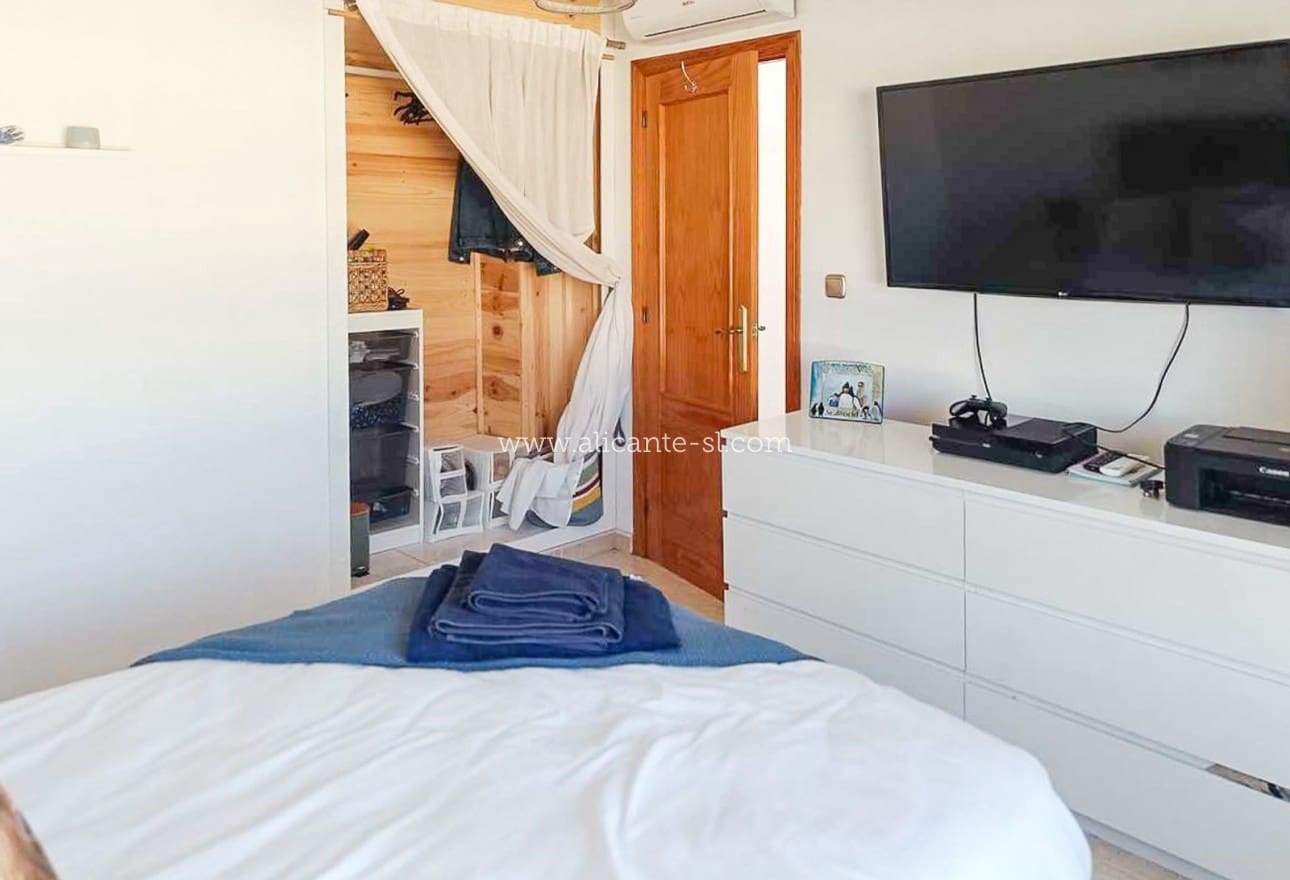 5 soveværelse Villa til salg i Fortuna med swimmingpool garage - € 265.000 (Ref: 9709094)