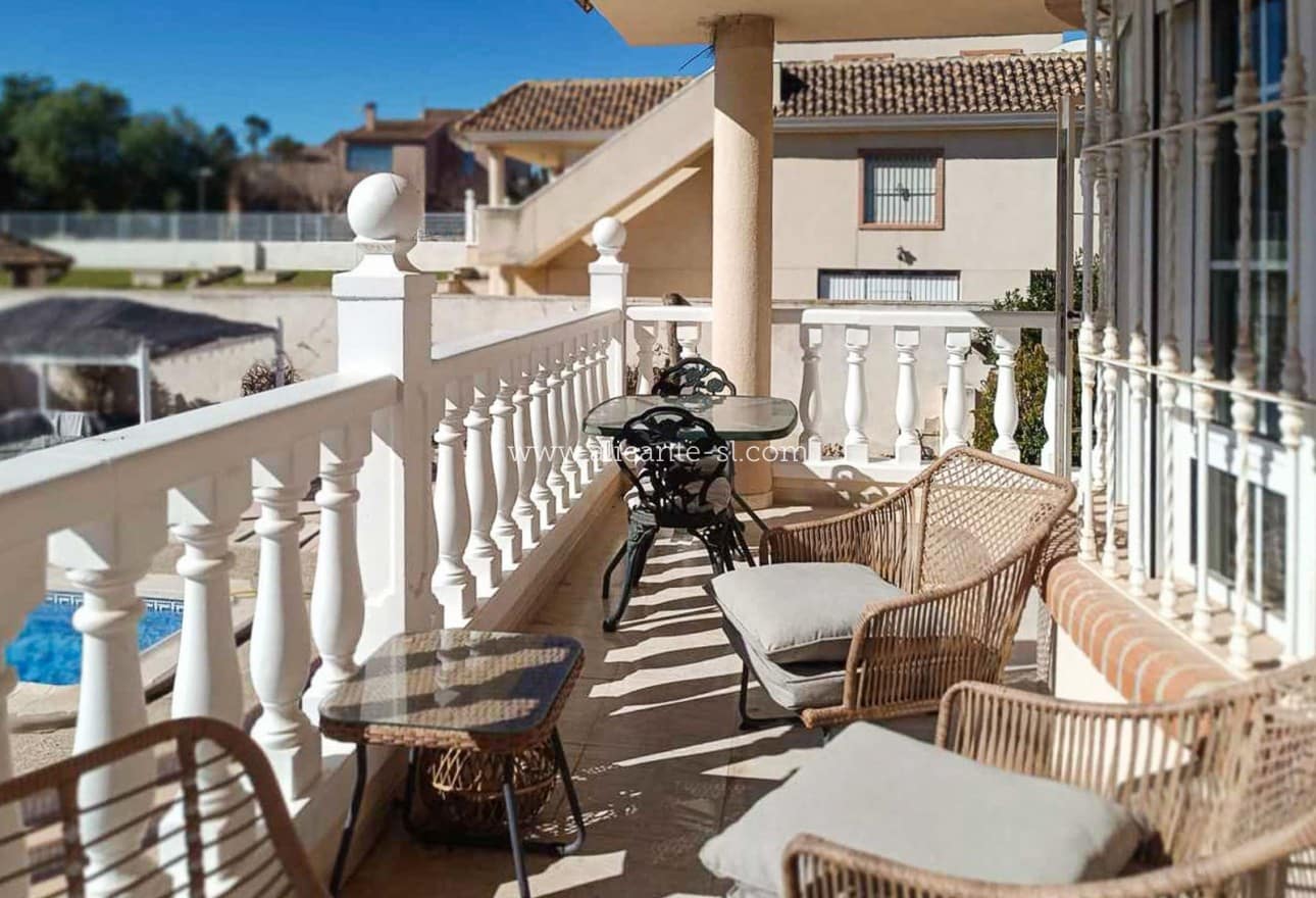 5 soveværelse Villa til salg i Fortuna med swimmingpool garage - € 265.000 (Ref: 9709094)