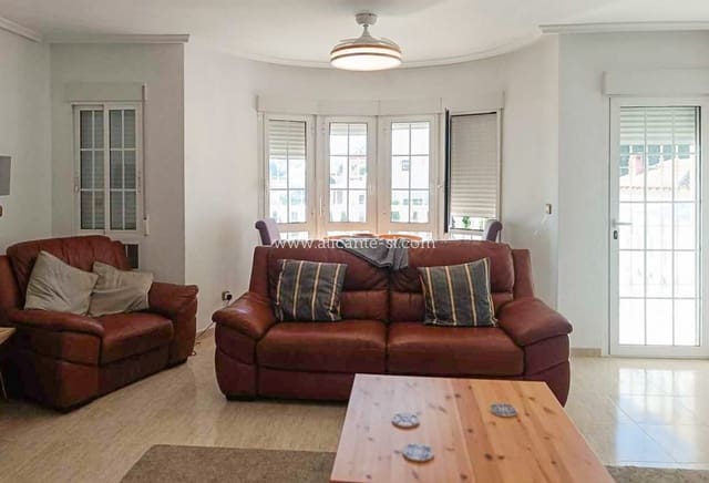 5 soveværelse Villa til salg i Fortuna med swimmingpool garage - € 265.000 (Ref: 9709094)