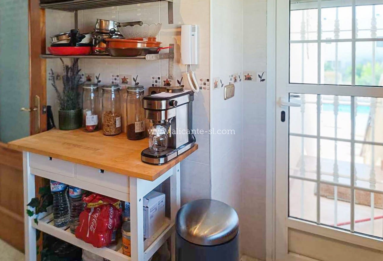 5 soveværelse Villa til salg i Fortuna med swimmingpool garage - € 265.000 (Ref: 9709094)