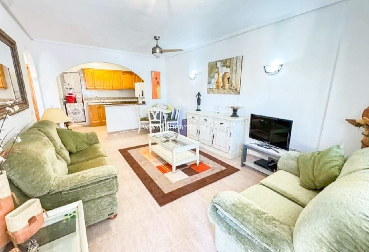 2 bedroom Apartment for sale in Villamartin with pool - € 165,000 (Ref: 9720719)