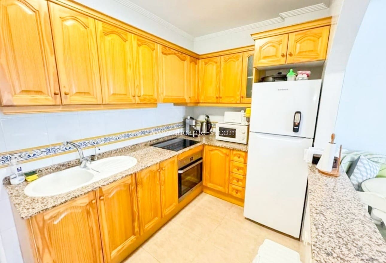 2 bedroom Apartment for sale in Villamartin with pool - € 165,000 (Ref: 9720719)