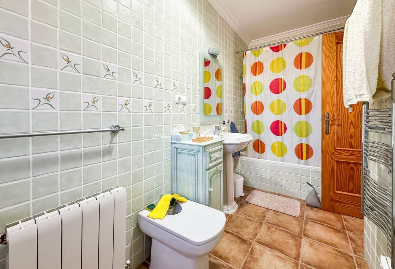 6 Zimmer Villa zu verkaufen in La Romana mit Pool - 765.000 € (Ref: 9739266)