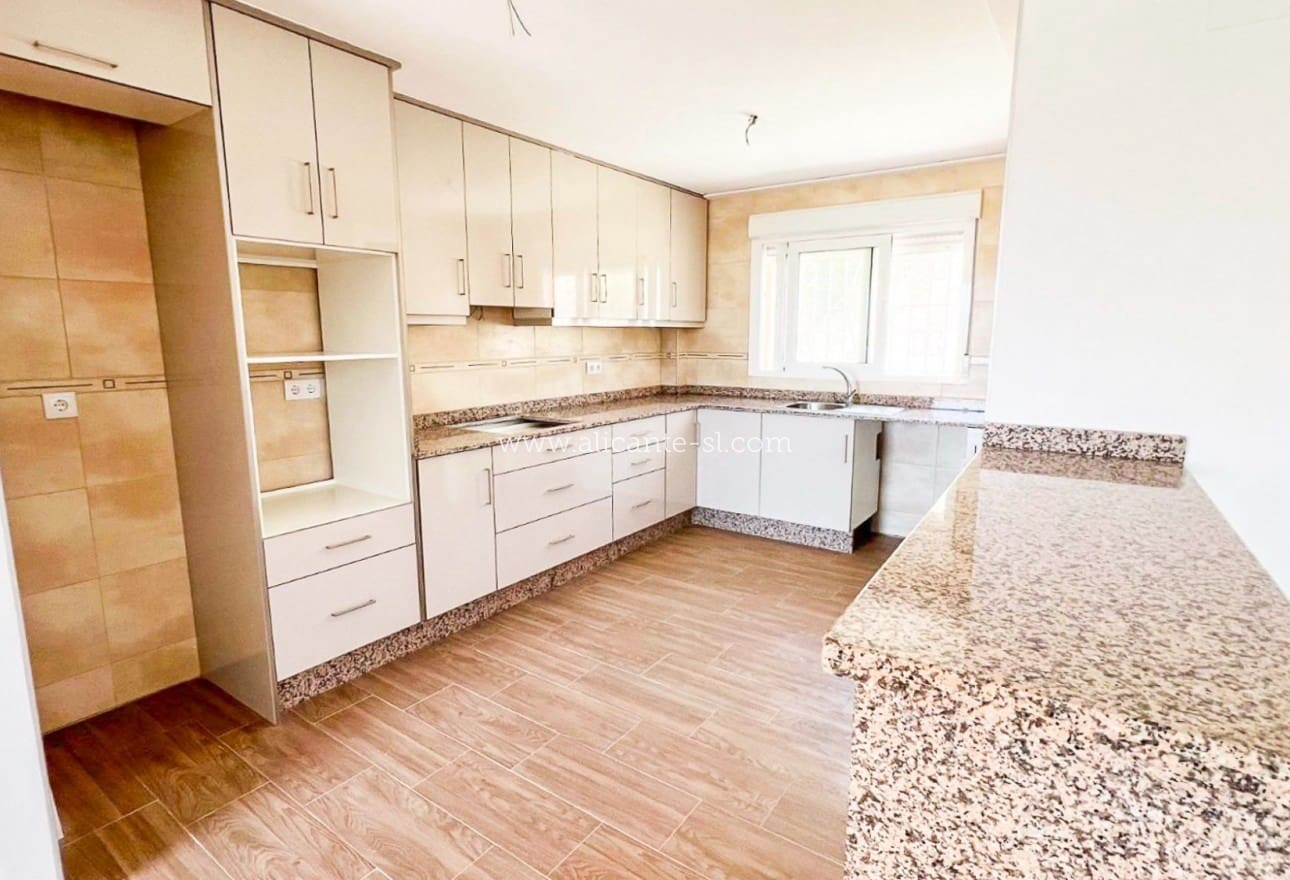 3 quarto Moradia para venda em Macisvenda - 279 950 € (Ref: 9750921)