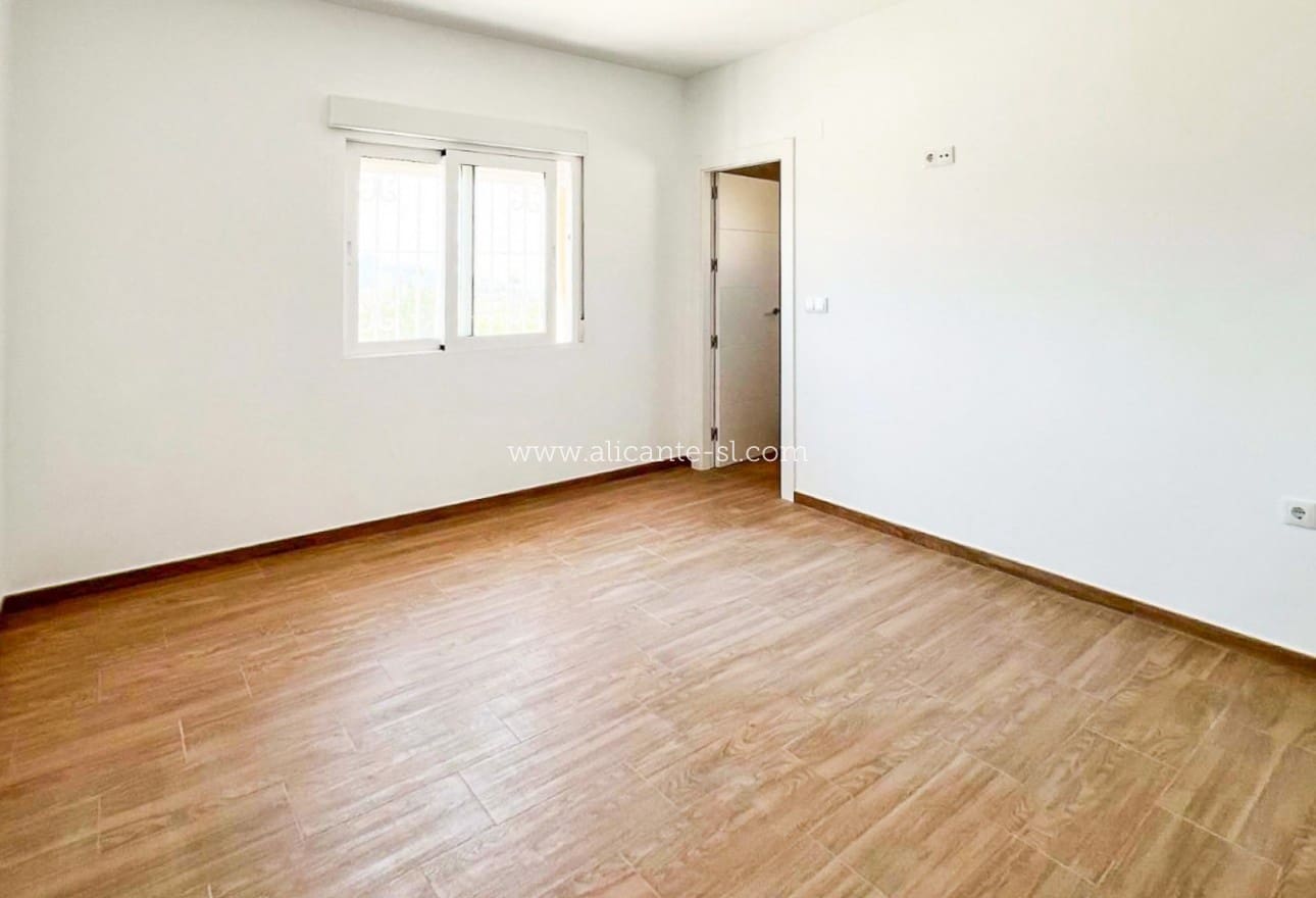 3 quarto Moradia para venda em Macisvenda - 279 950 € (Ref: 9750921)