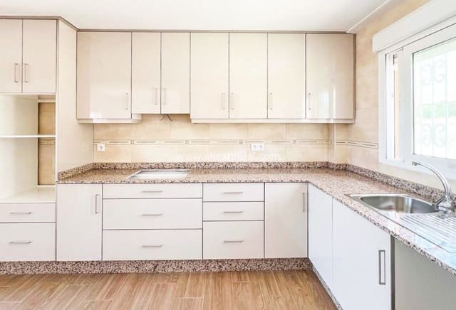 3 quarto Moradia para venda em Macisvenda, Abanilla - 279 950 € (Ref: 9750921)