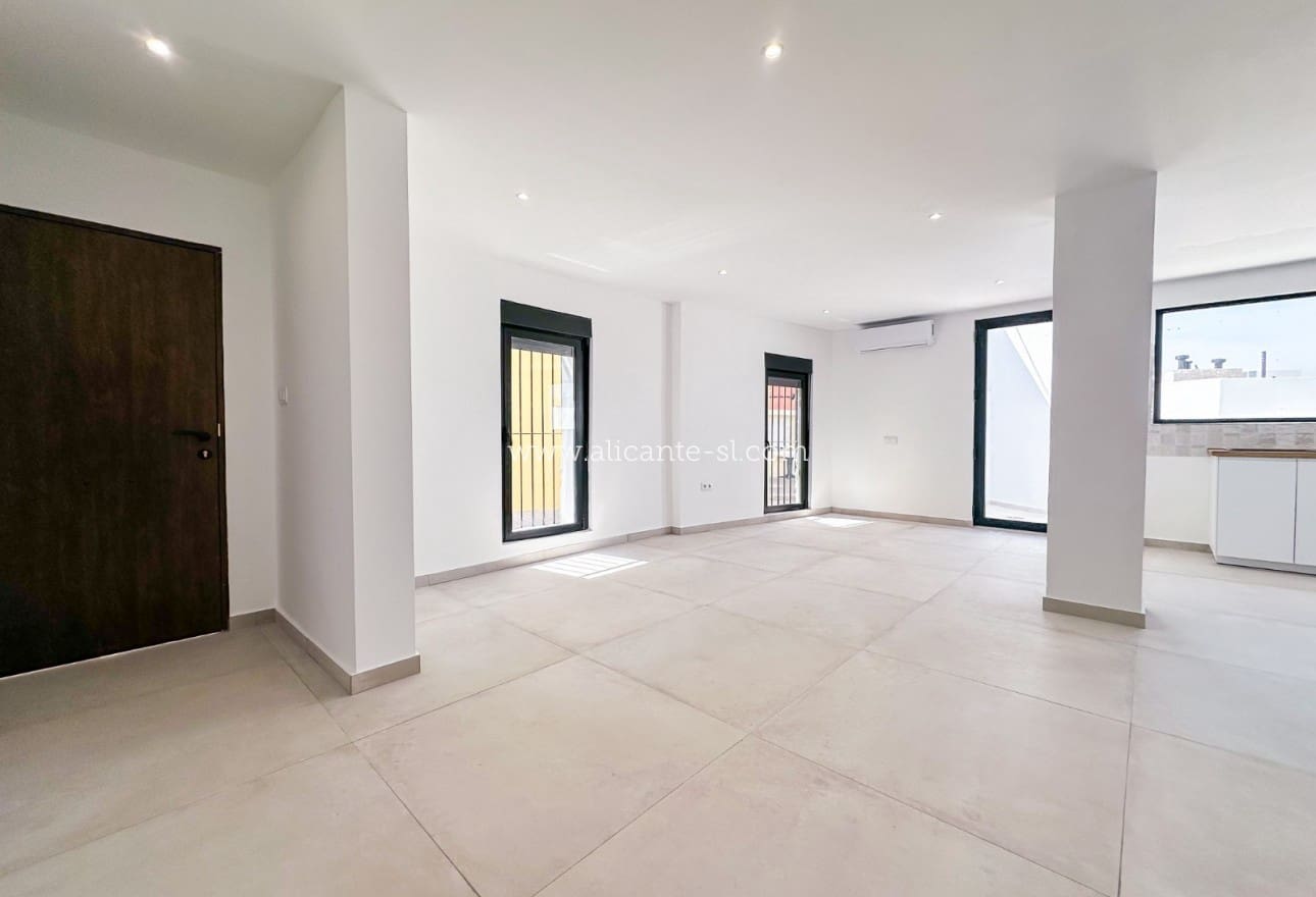 2 soverom Hus til salgs i Hondon de las Nieves - € 179 950 (Ref: 9795516)