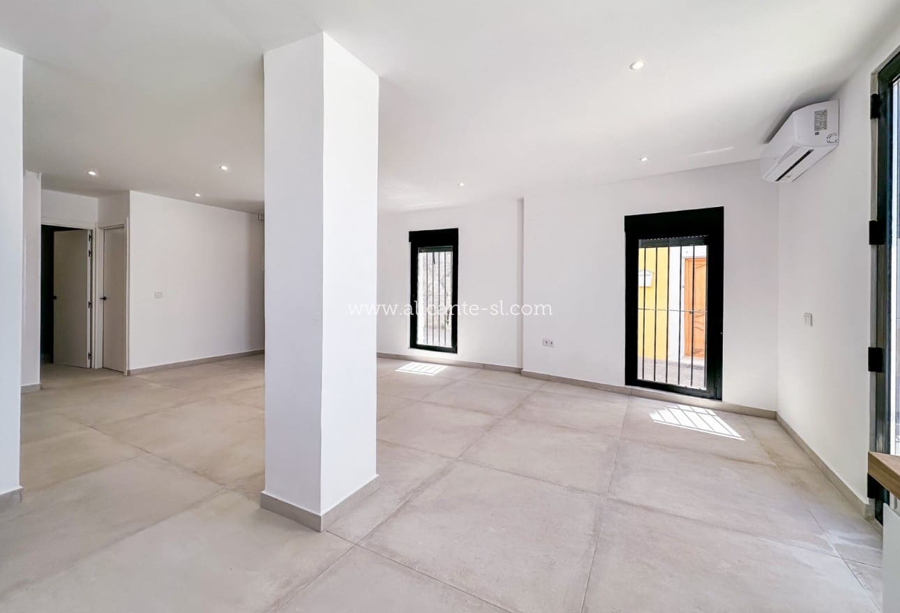 2 soverom Hus til salgs i Hondon de las Nieves - € 179 950 (Ref: 9795516)