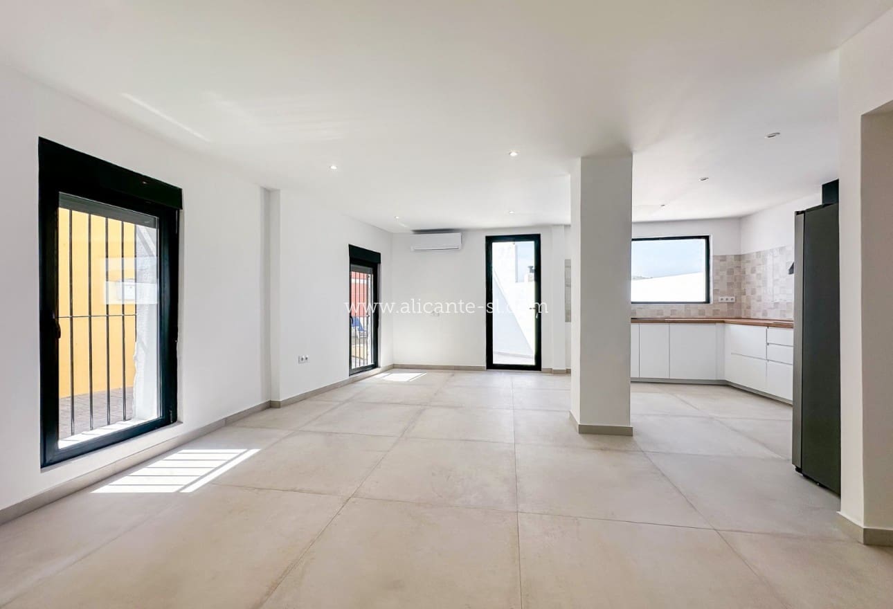 2 soverom Hus til salgs i Hondon de las Nieves - € 179 950 (Ref: 9795516)