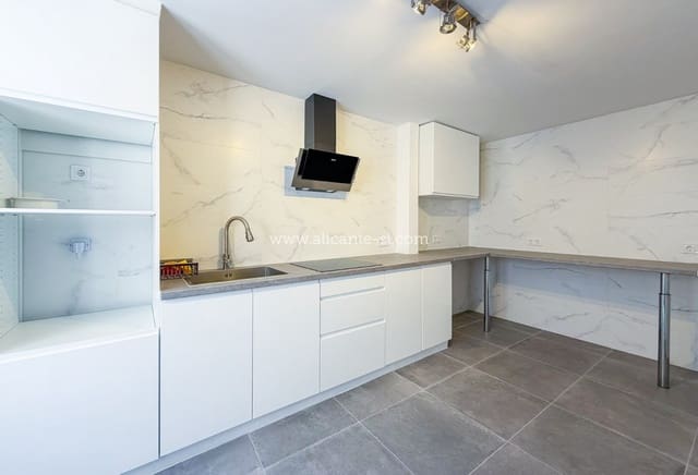 5 soveværelse Byhus til salg i Hondón de las Nieves - € 199.950 (Ref: 9824044)
